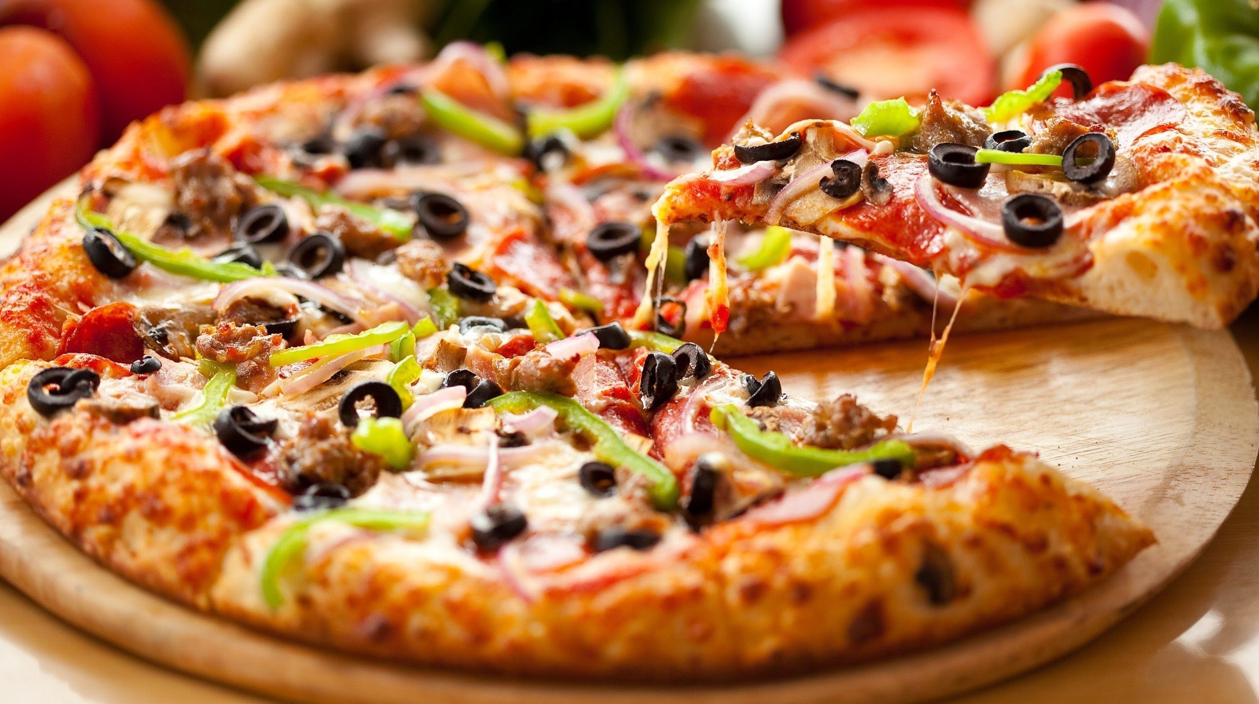 Số Điện Thoại Đặt Pizza Bạn Cần Có Trong Điện Thoại