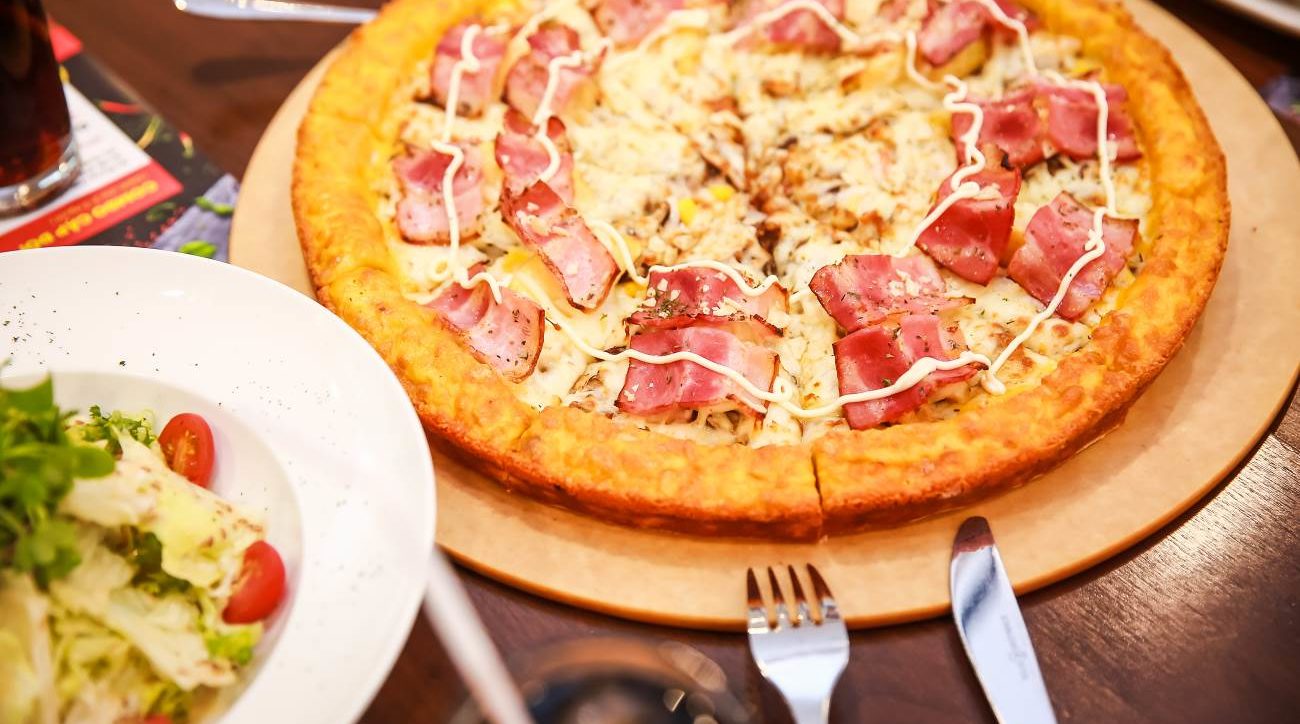 4 Nhà Hàng Pizza Nổi Tiếng - Cách Họ Giữ Chân Khách Hàng - Pizza Express